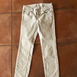 Women’s white jeans